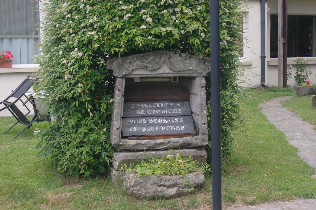 Hostellerie Saint Clement Vic-sur-Cère Exteriér fotografie