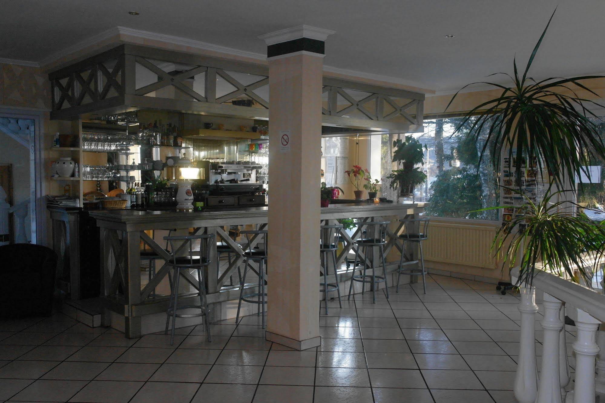 Hostellerie Saint Clement Vic-sur-Cère Exteriér fotografie